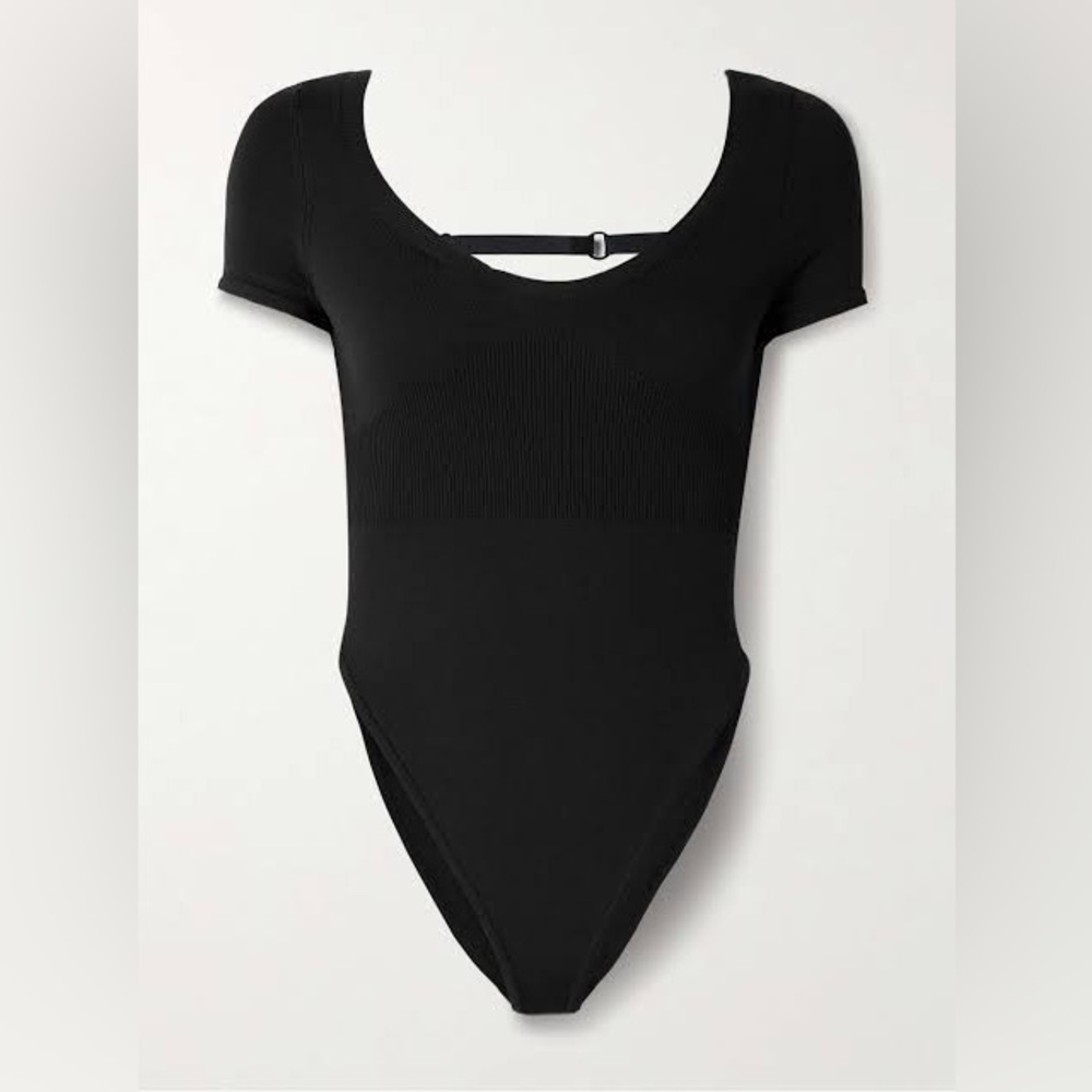 Nike Chill Knit Bodysuit